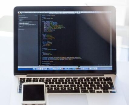 Ngôn ngữ lập trình giúp ích rất nhiều cho các thiết bị điện tử